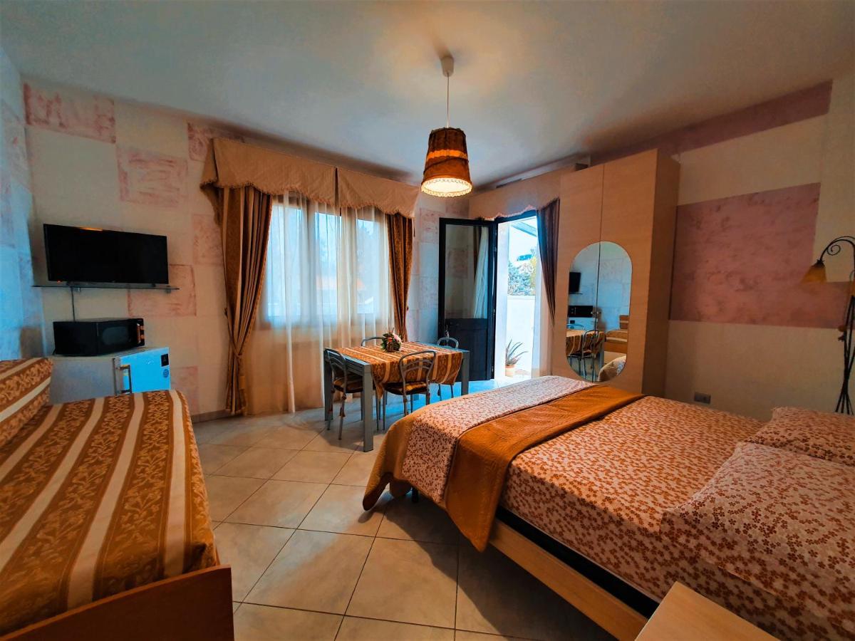 Da Casa Tiziana Hotel ปอร์โตเชซาเรโอ ภายนอก รูปภาพ