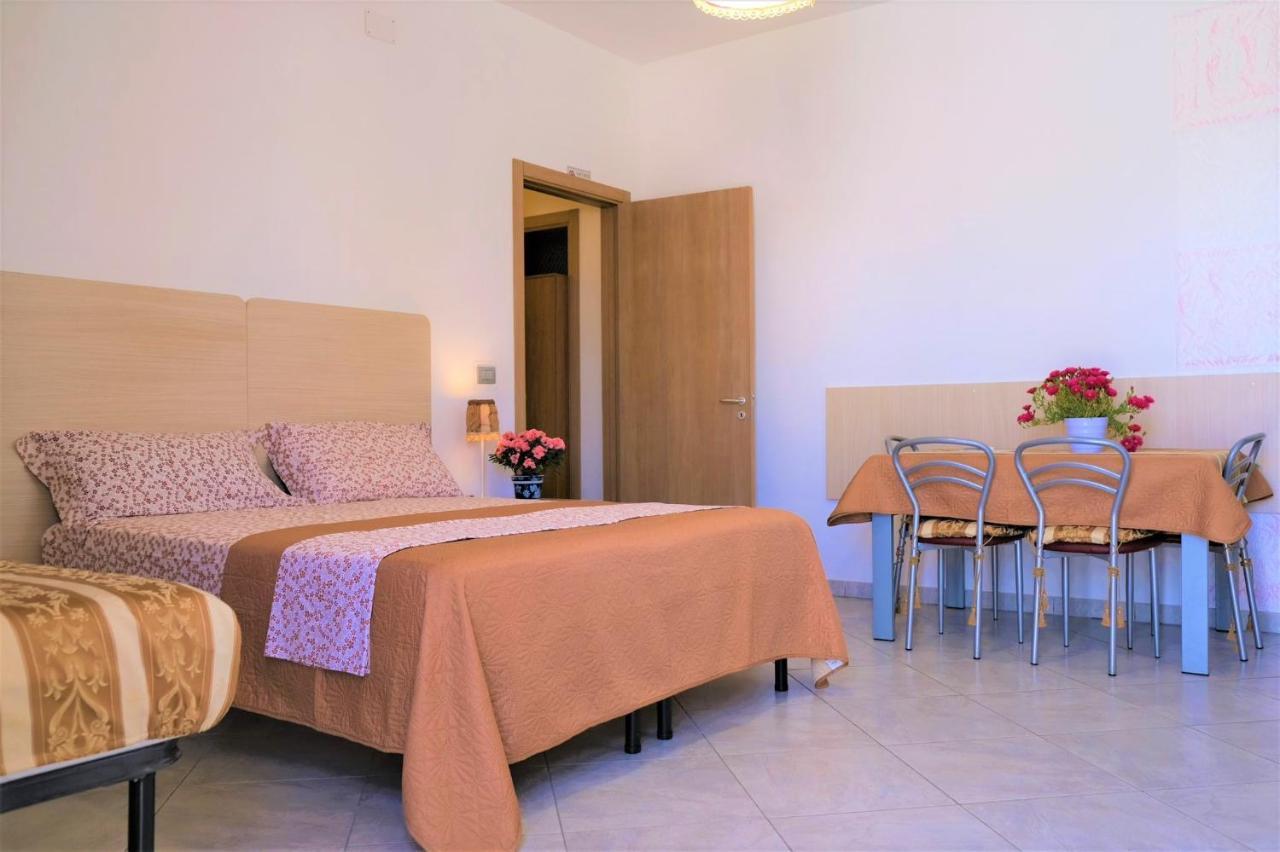 Da Casa Tiziana Hotel ปอร์โตเชซาเรโอ ภายนอก รูปภาพ