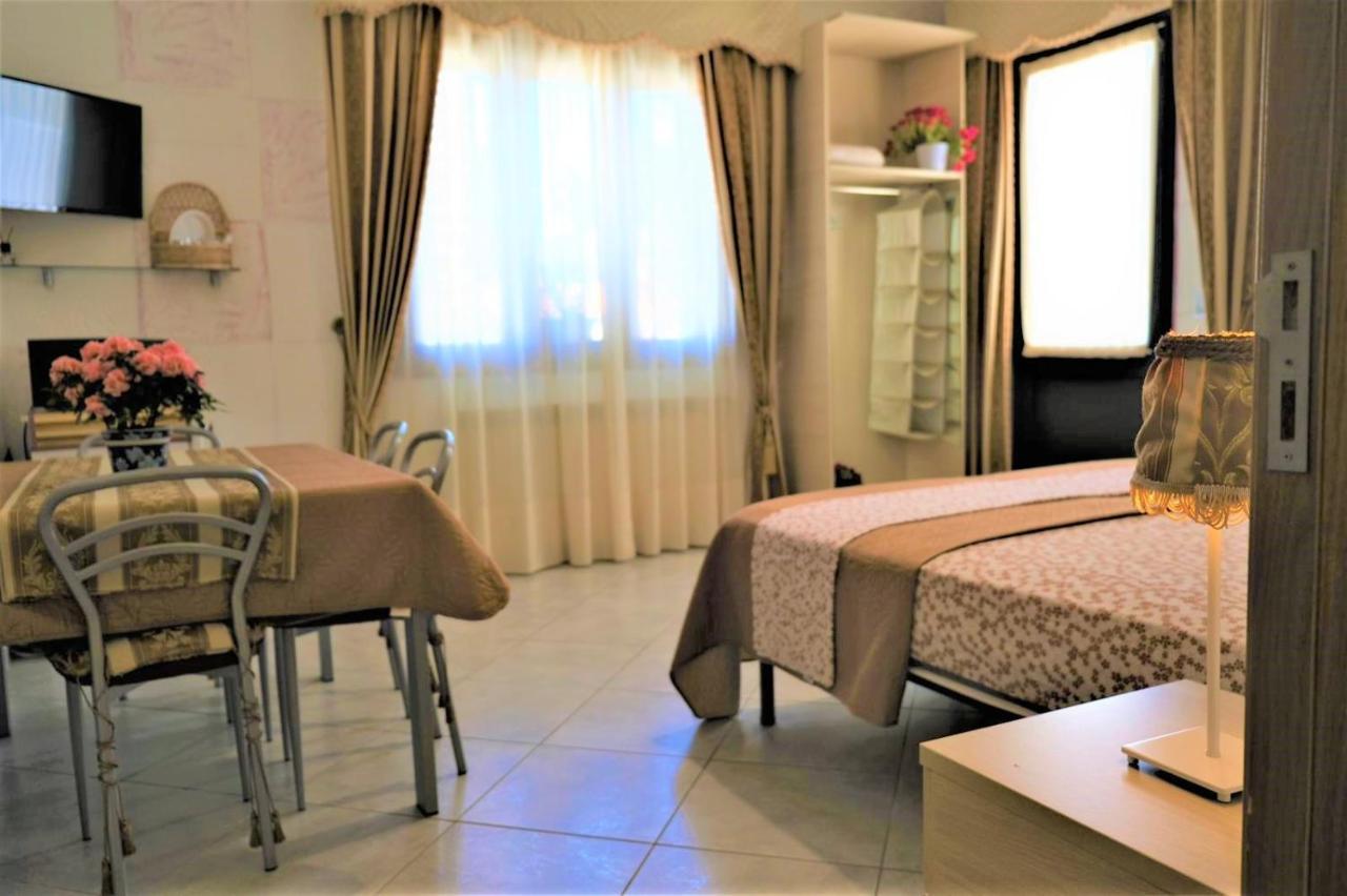 Da Casa Tiziana Hotel ปอร์โตเชซาเรโอ ภายนอก รูปภาพ